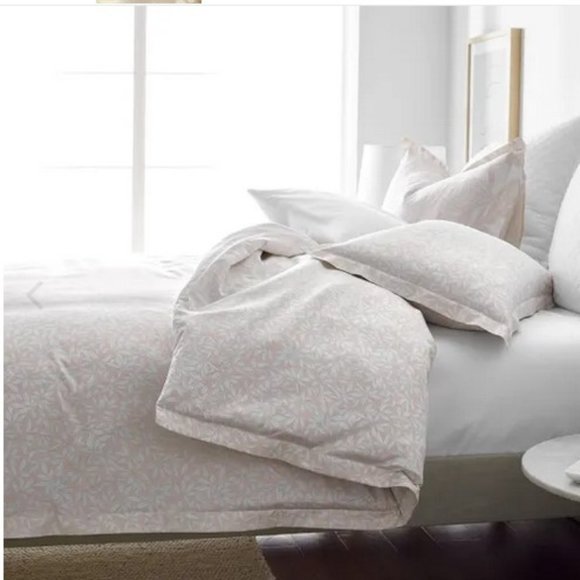 The Company Store Legends Hotel Stencil Leaf Botanical Sateen Pillow Sham-Euro - Picture 2 of 6